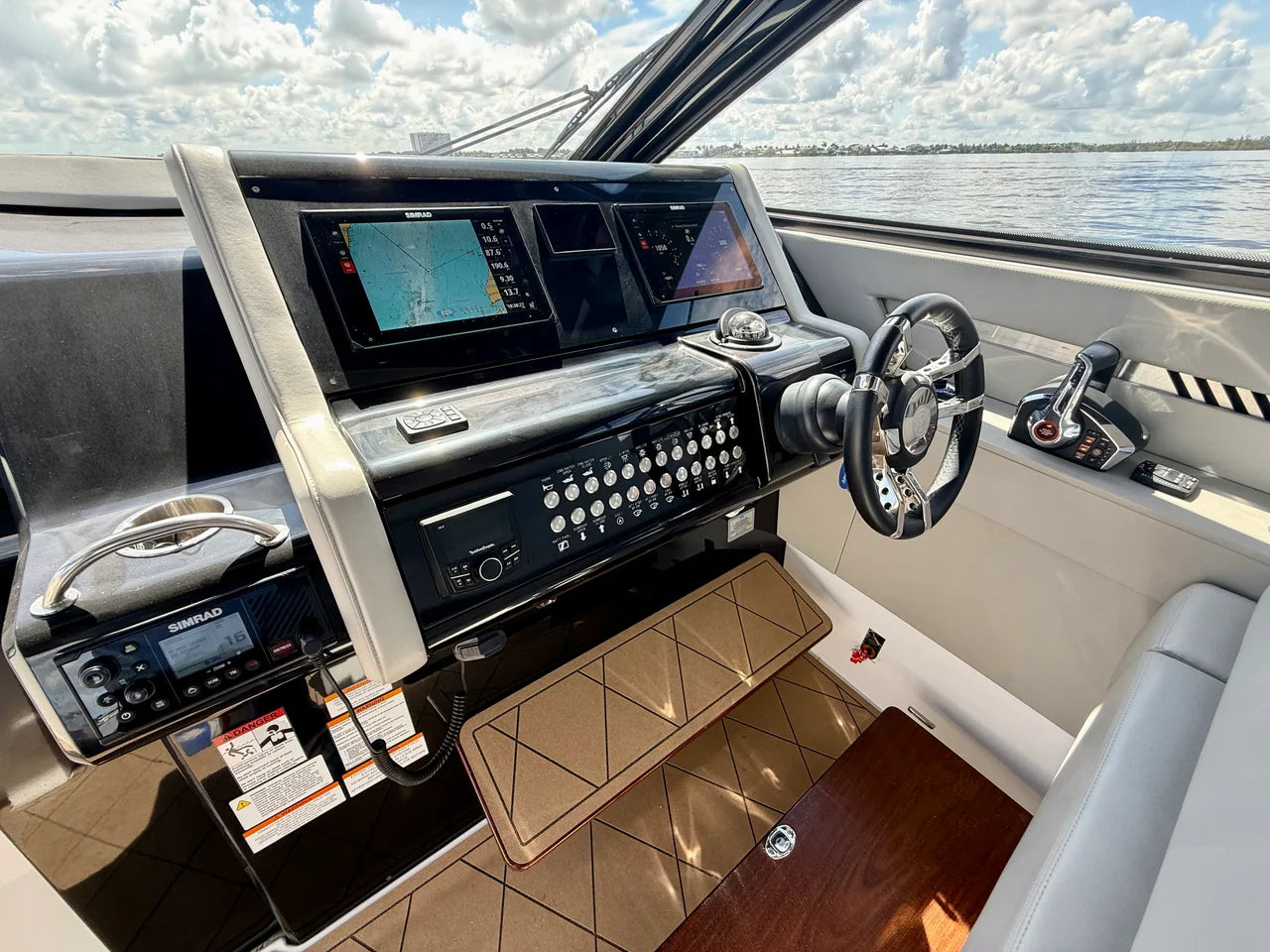 2024 Cruisers Yachts 42 GLS OB 42.0 feet, Fort Myers, FL #36