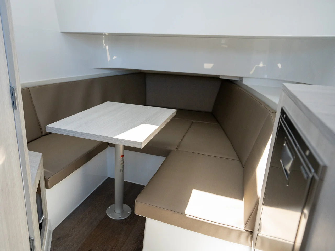 2026 Cruisers Yachts 38 VTR EC 38.0 feet, Miami, FL #34
