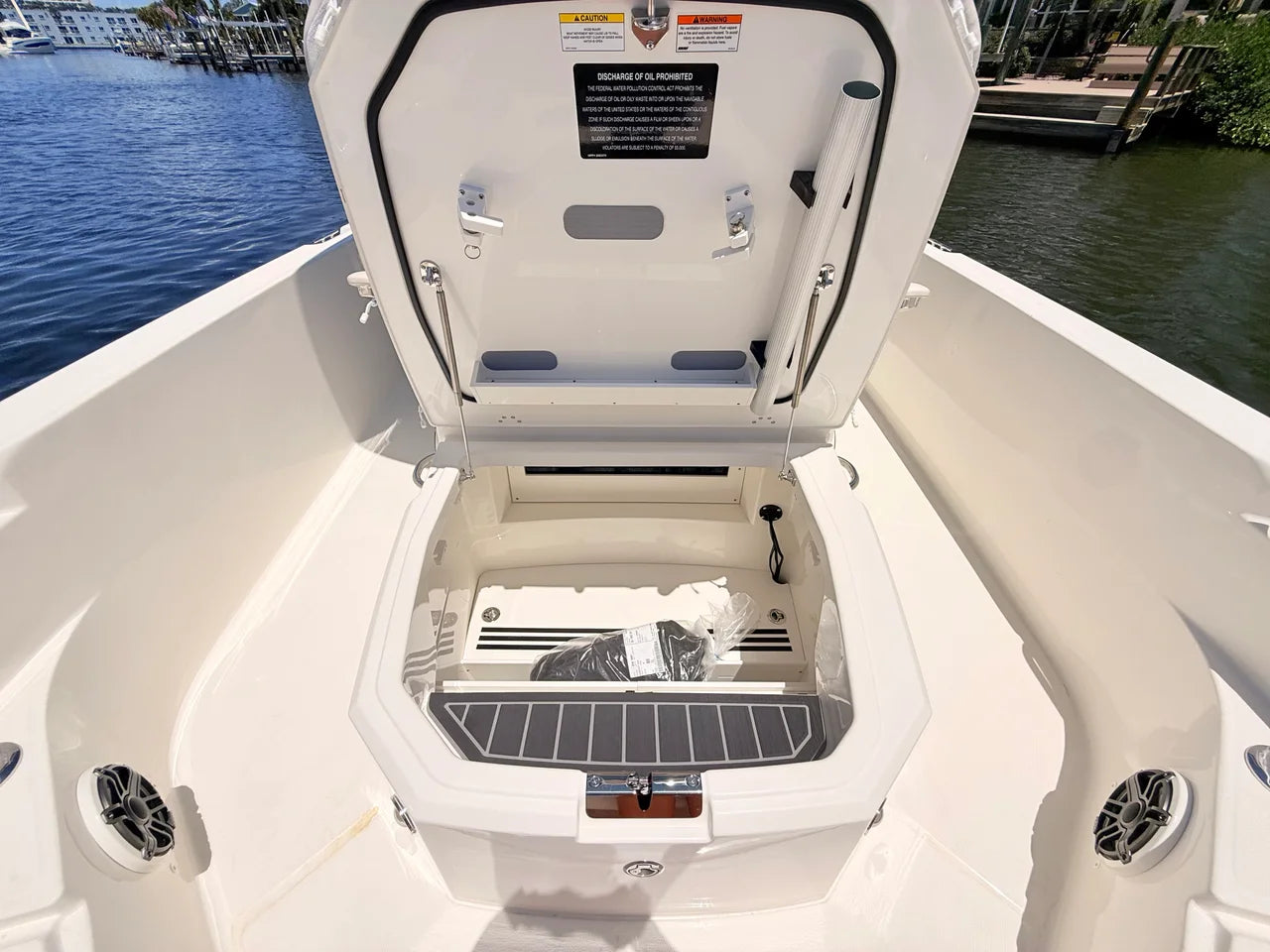 2027 Boston Whaler 280 Dauntless 28.0 feet, St Petersburg, FL #56