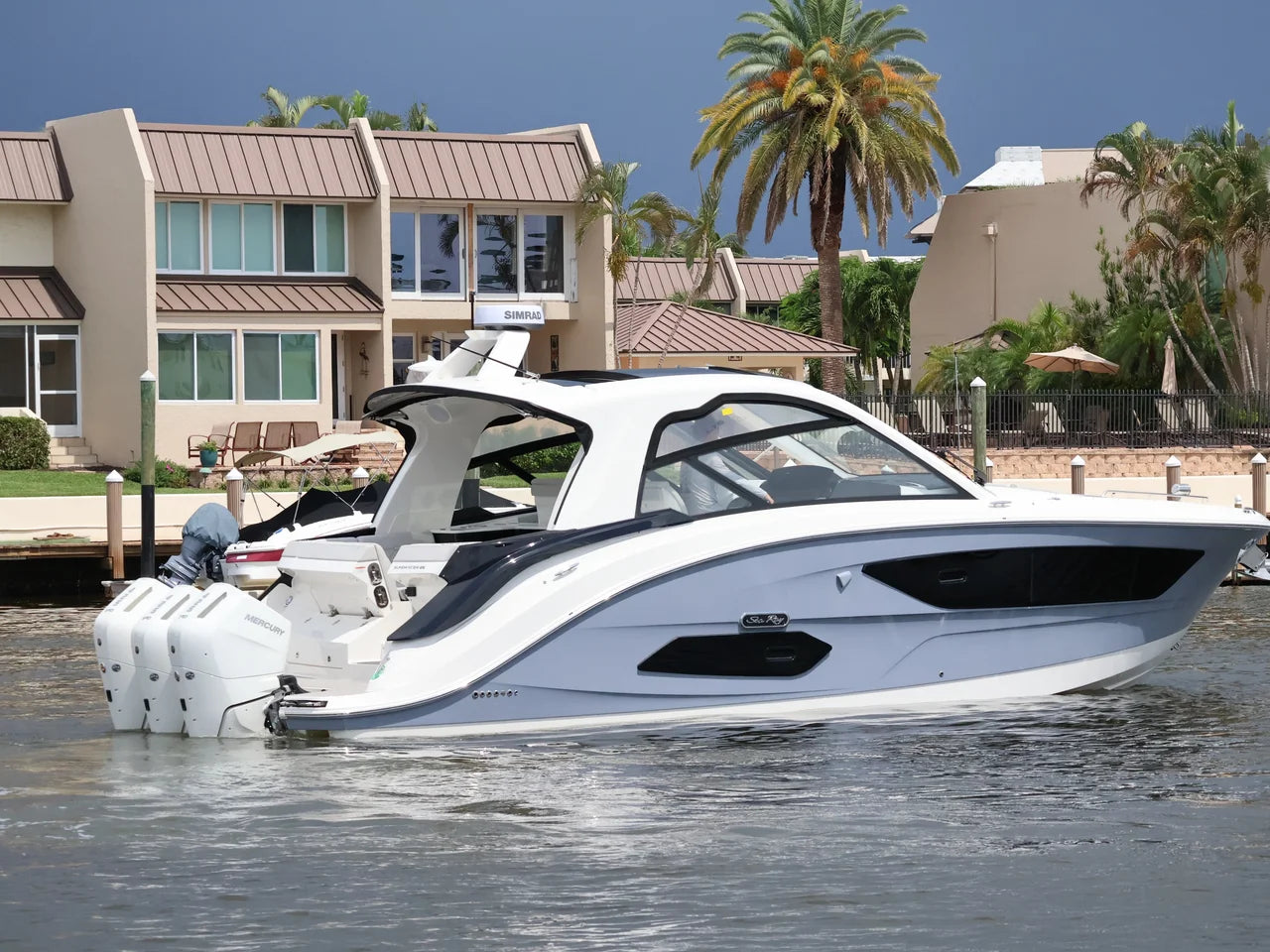 2026 Sea Ray Sundancer 370 Outboard 37.0 feet, Naples, Florida #18