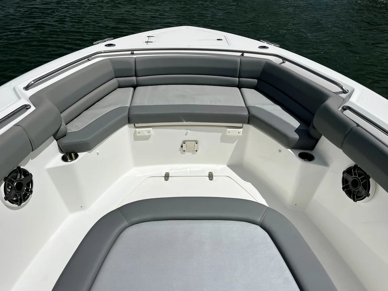 2023 Boston Whaler 330 OUTRAGE 33.0 feet, Venice, Florida #28