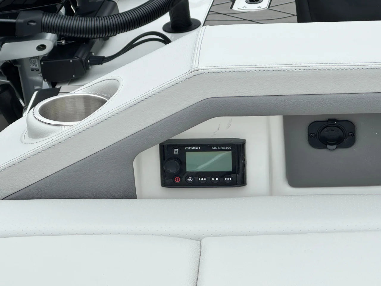 2026 Sea Ray SLX 310 Outboard 31.0 feet, Huntington, NY #13