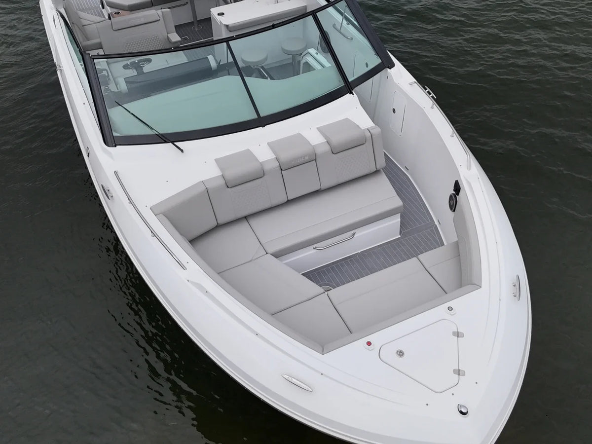 2026 Cruisers Yachts 38 GLS 37.0 feet, Lake Ozark, MO #7