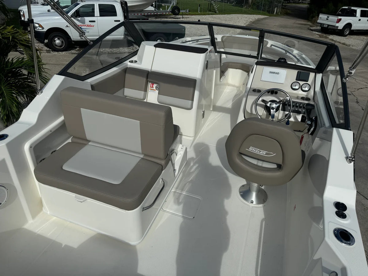 2026 Boston Whaler 210 Vantage 21.0 feet, Cocoa, Florida #18