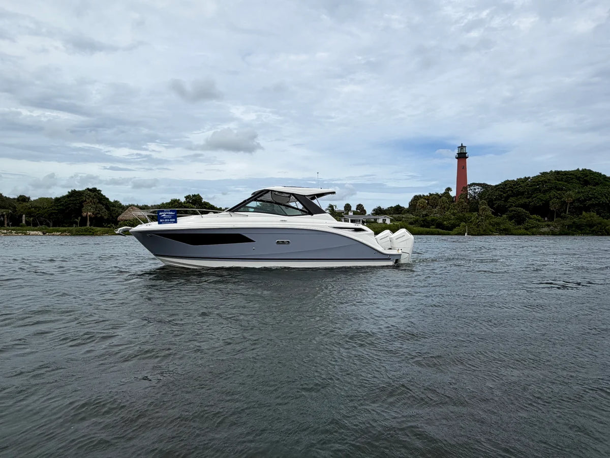 2027 Sea Ray Sundancer 320 Outboard 32.0 feet, Jupiter, Florida #3