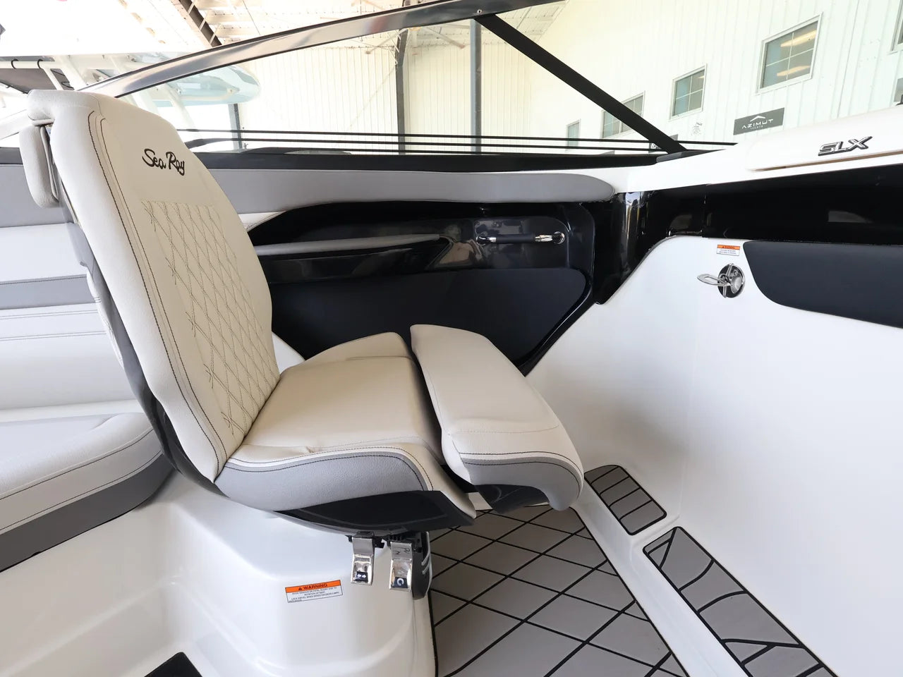2026 Sea Ray SLX 280 Outboard 28.0 feet, Naples, Florida #15