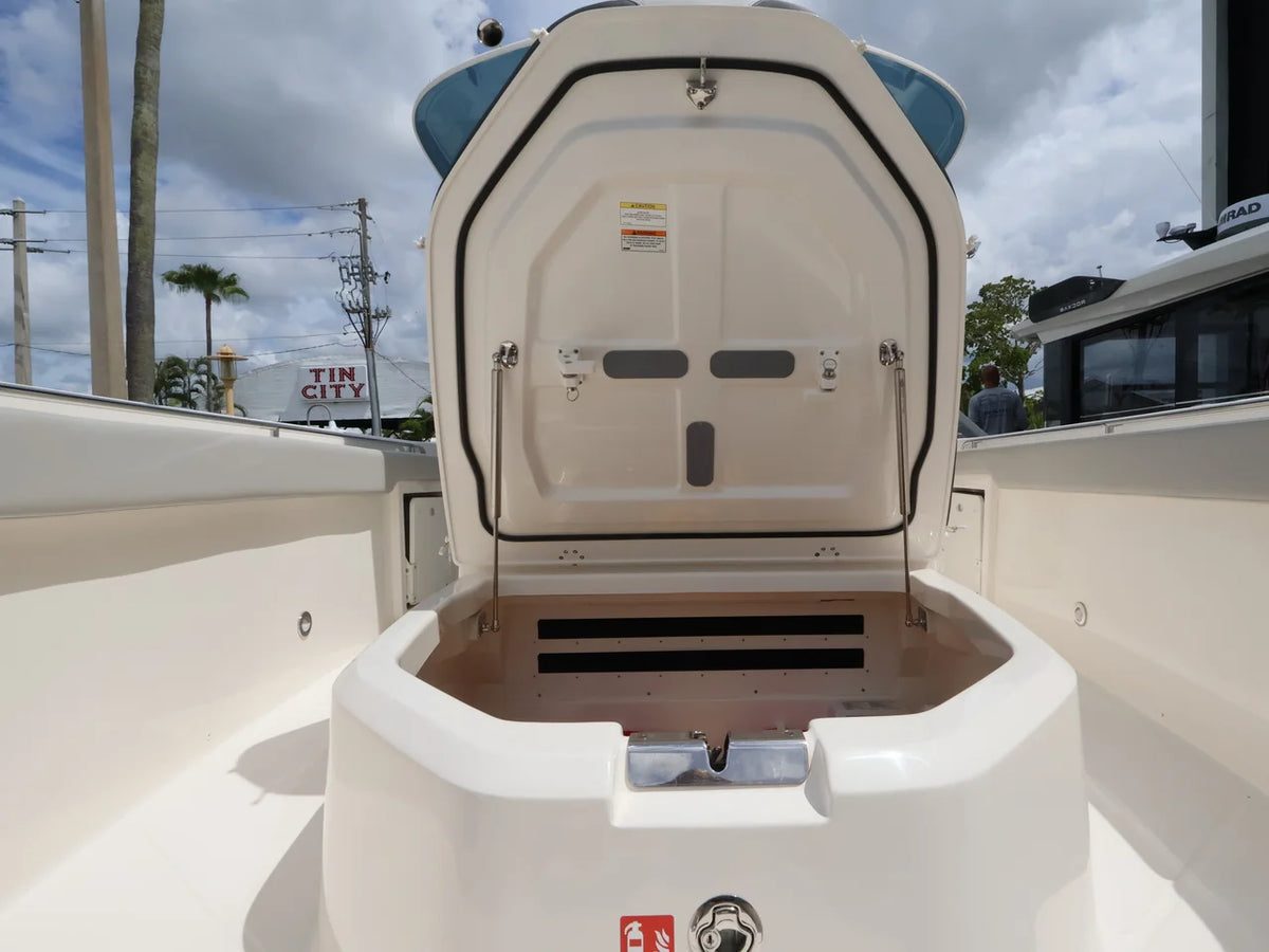 2026 Boston Whaler 330 Outrage 33.0 feet, Naples, Florida #39
