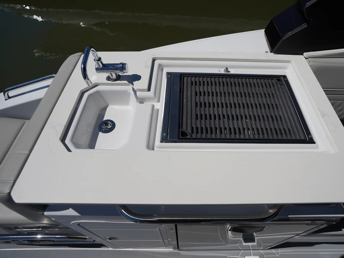 2026 Cruisers Yachts 34 GLS Outboard 34.0 feet, Grasonville, MD #20