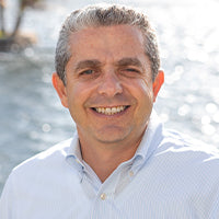 Gus  Morales
