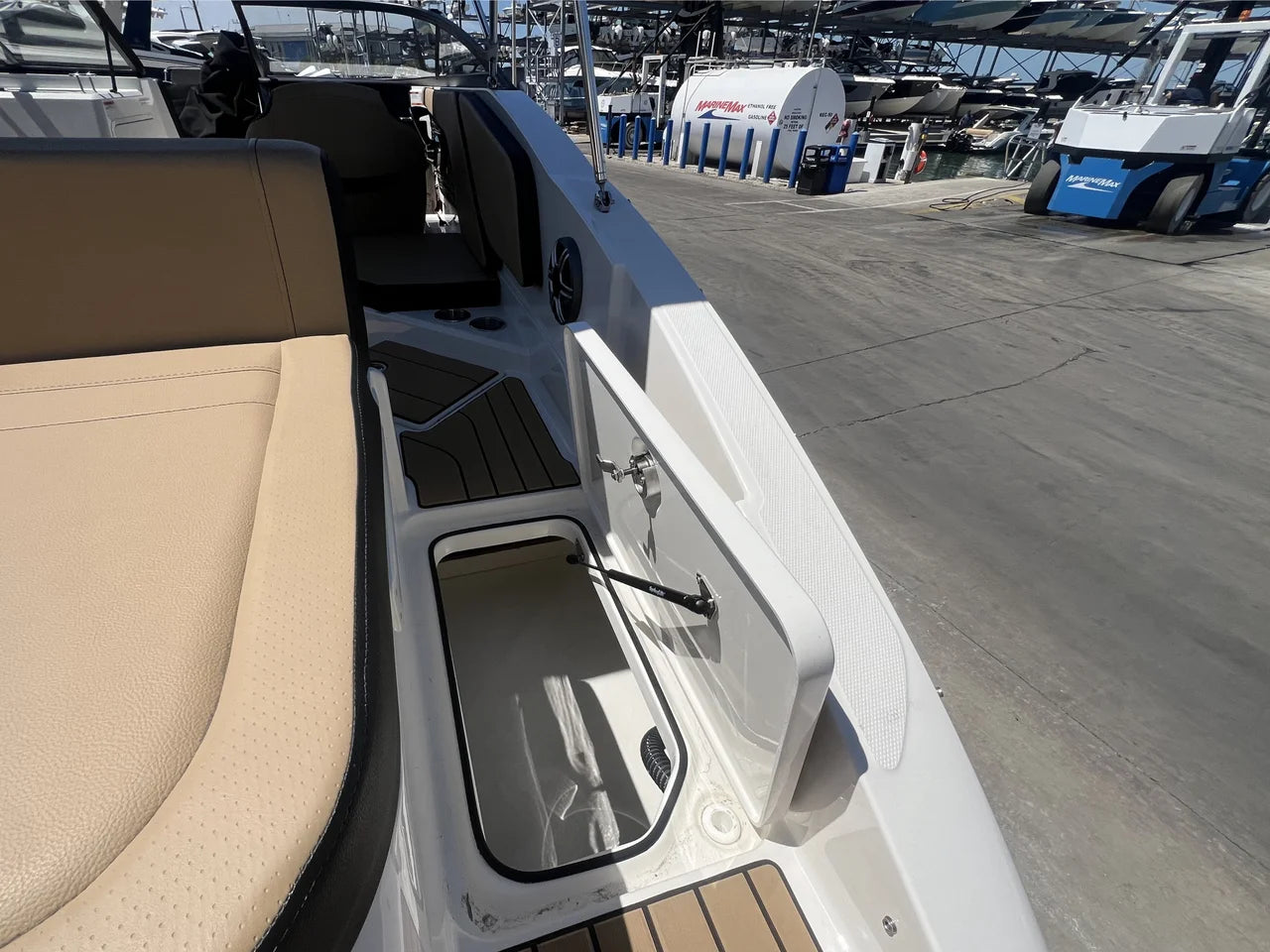 2026 Sea Ray SPX 210 Outboard 21.0 feet, Sarasota, Florida #9