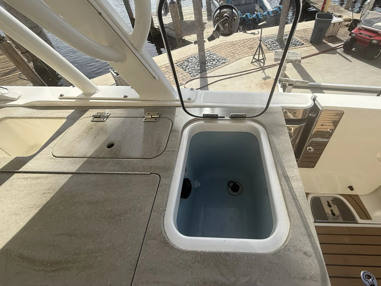 2018 Boston Whaler 320 VANTAGE 32.0 feet, Pompano Beach, Florida #47