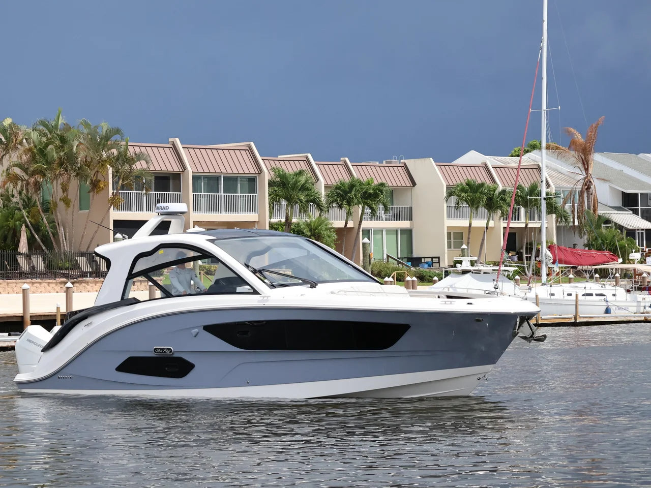 2026 Sea Ray Sundancer 370 Outboard 37.0 feet, Naples, Florida #23
