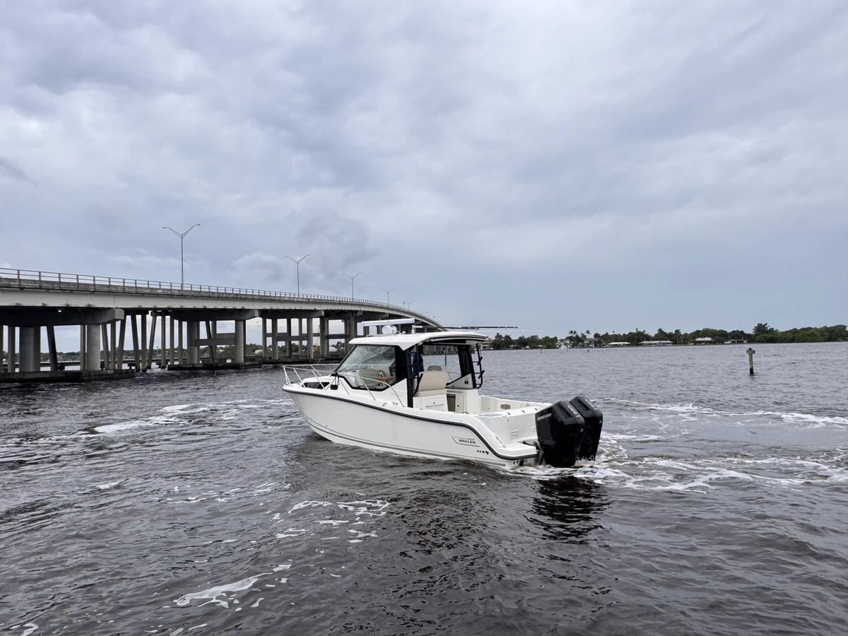 2026 Boston Whaler 325 Conquest 32.0 feet, Stuart, Florida #6