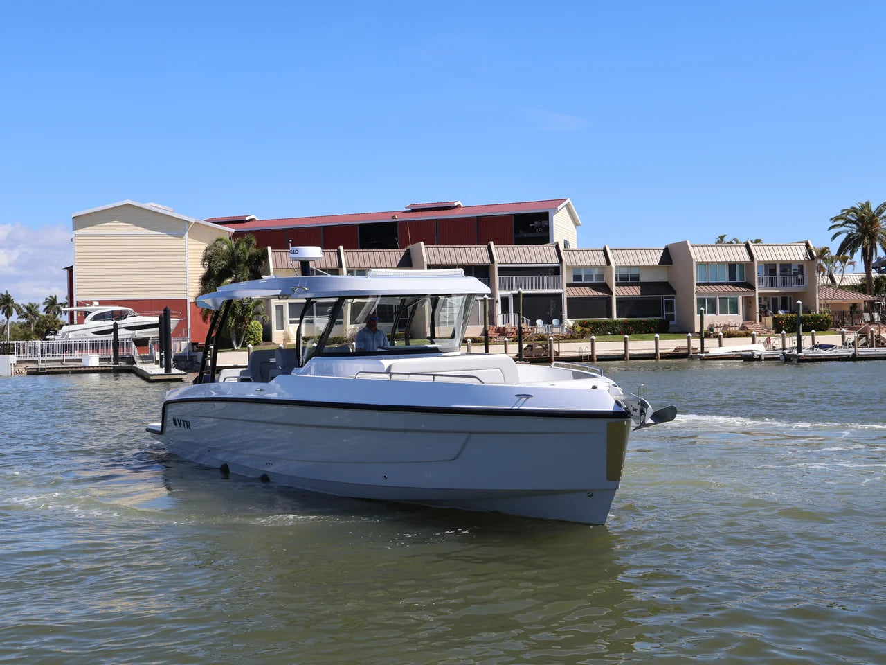2026 Cruisers Yachts 38 VTR 38.0 feet, Naples, Florida #5