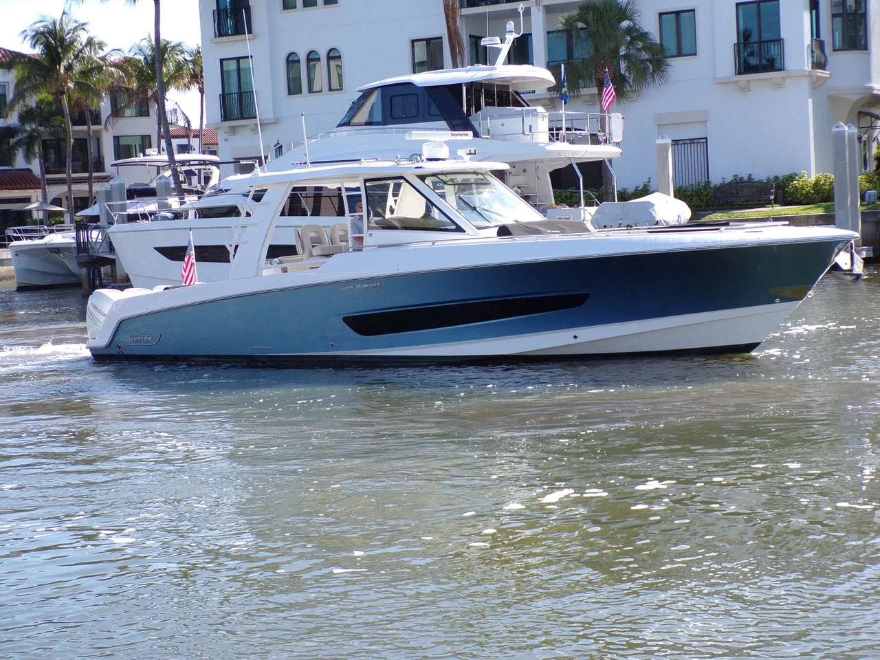 2018 Boston Whaler 420 OUTRAGE 42.0 feet, Naples, FL #5