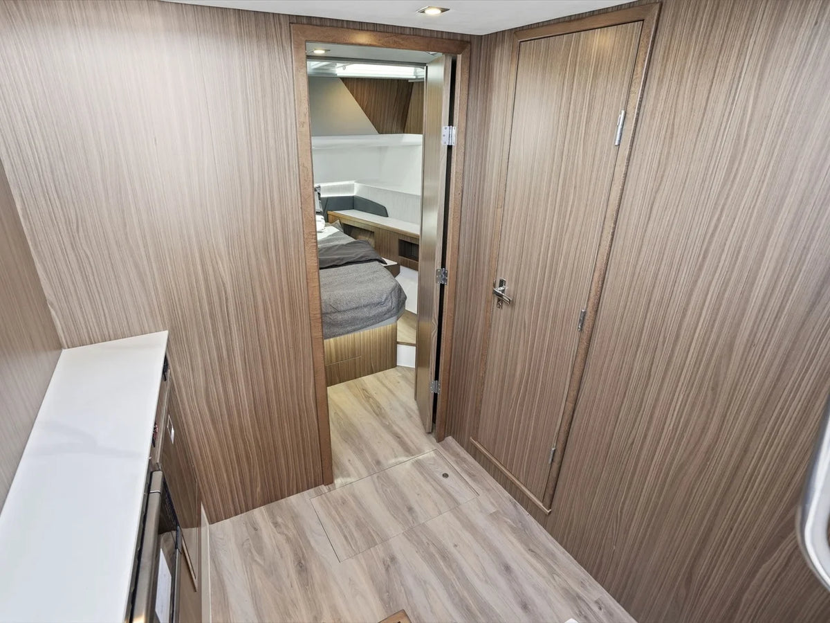 2026 Cruisers Yachts 50GLS OB 50.0 feet, Quincy, MA #36