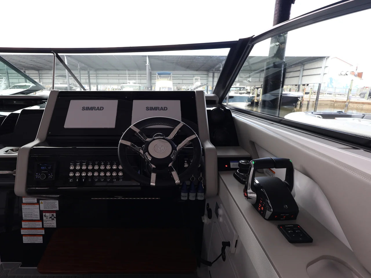2026 Cruisers Yachts 38 GLS Outboard 38.0 feet, Naples, Florida #28
