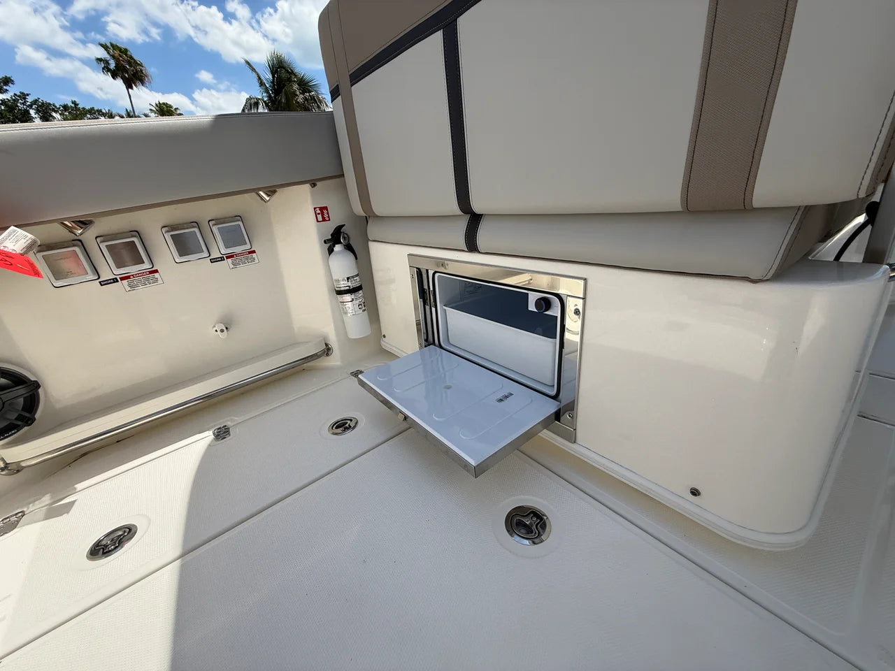 2025 Boston Whaler 330 Vantage 33.0 feet, Sarasota, FL #29