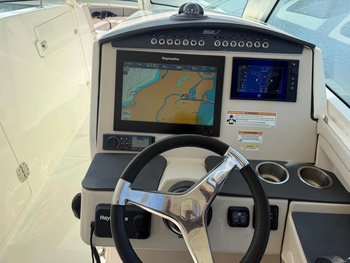 2017 Boston Whaler 320 VANTAGE 32.0 feet, Key Largo, FL #23