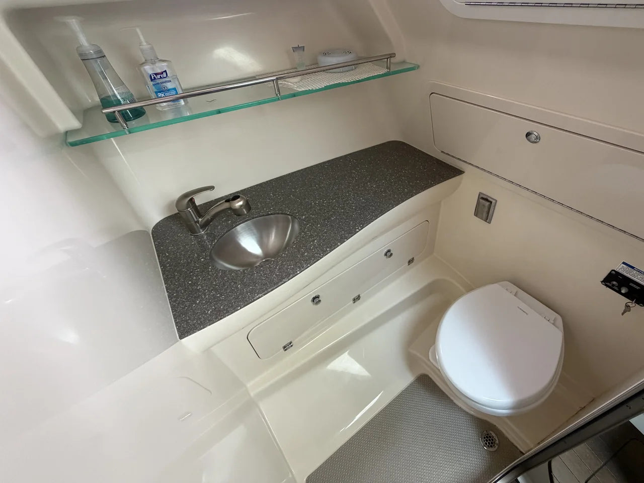2019 Boston Whaler 315 CONQUEST 31.0 feet, Pompano Beach, Florida #39