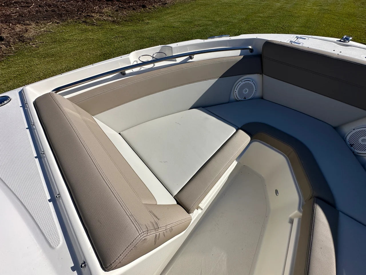 2025 Boston Whaler 210 Vantage 21.0 feet, Savannah, Georgia #10