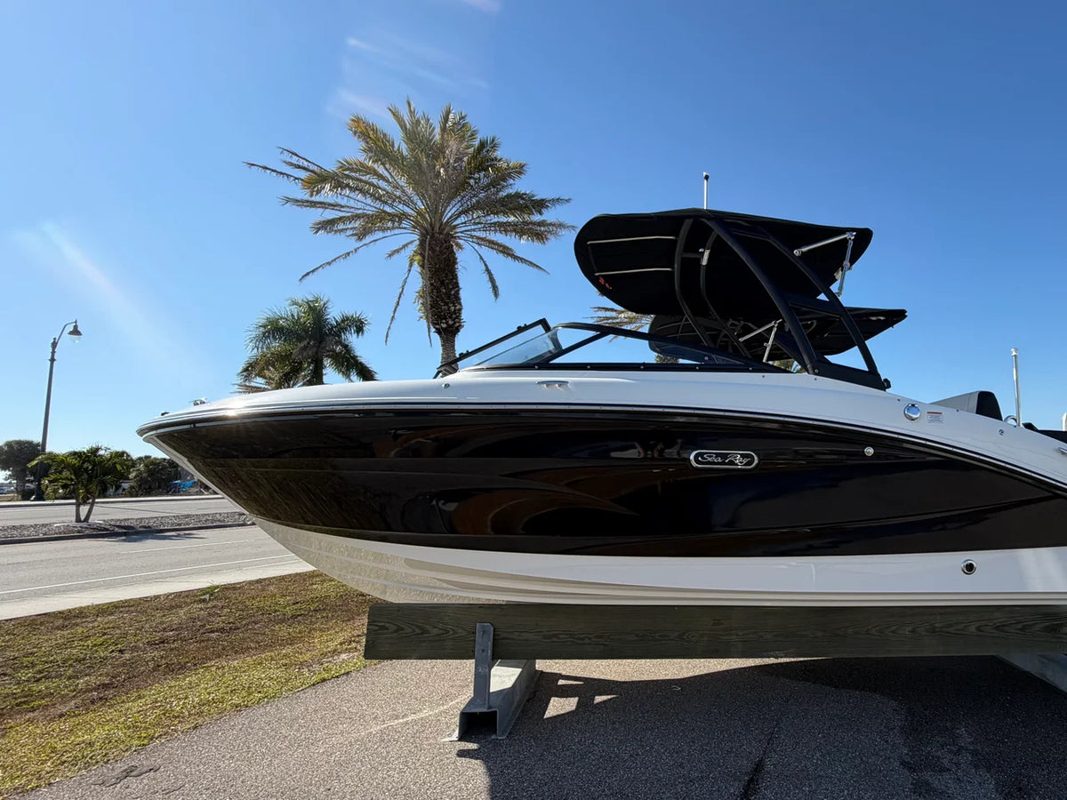 2026 Sea Ray SPX 210 Outboard 21.0 feet, Venice, Florida #1