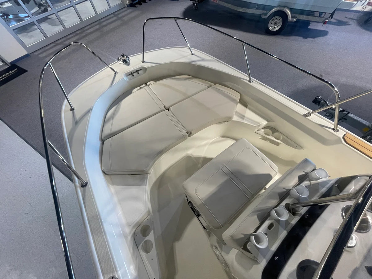 2027 Boston Whaler 170 Montauk 17.0 feet, Danvers, Massachusetts #11