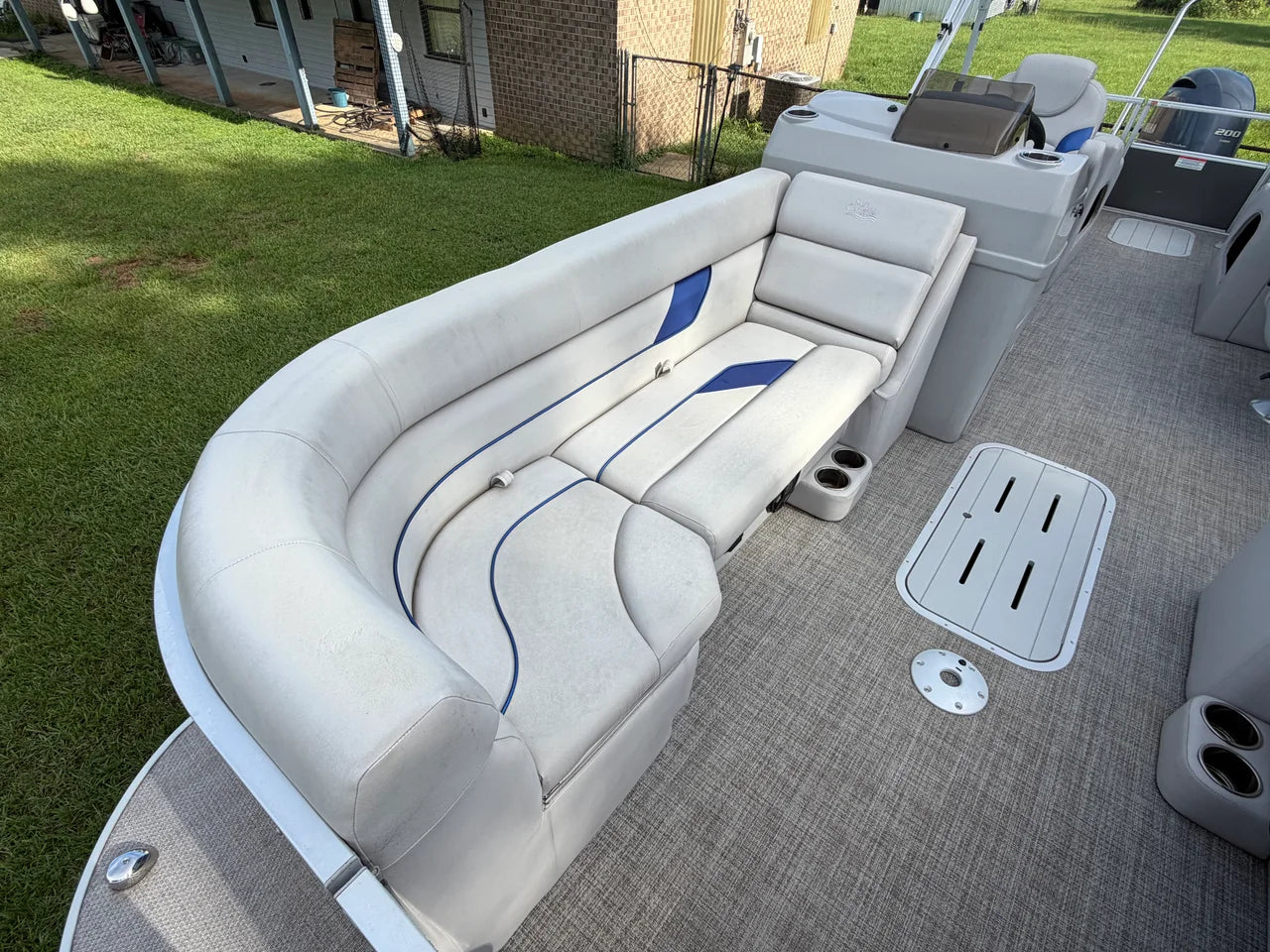 2022 SunCatcher SELECT 322 SS 23.0 feet, Pensacola, Florida #18