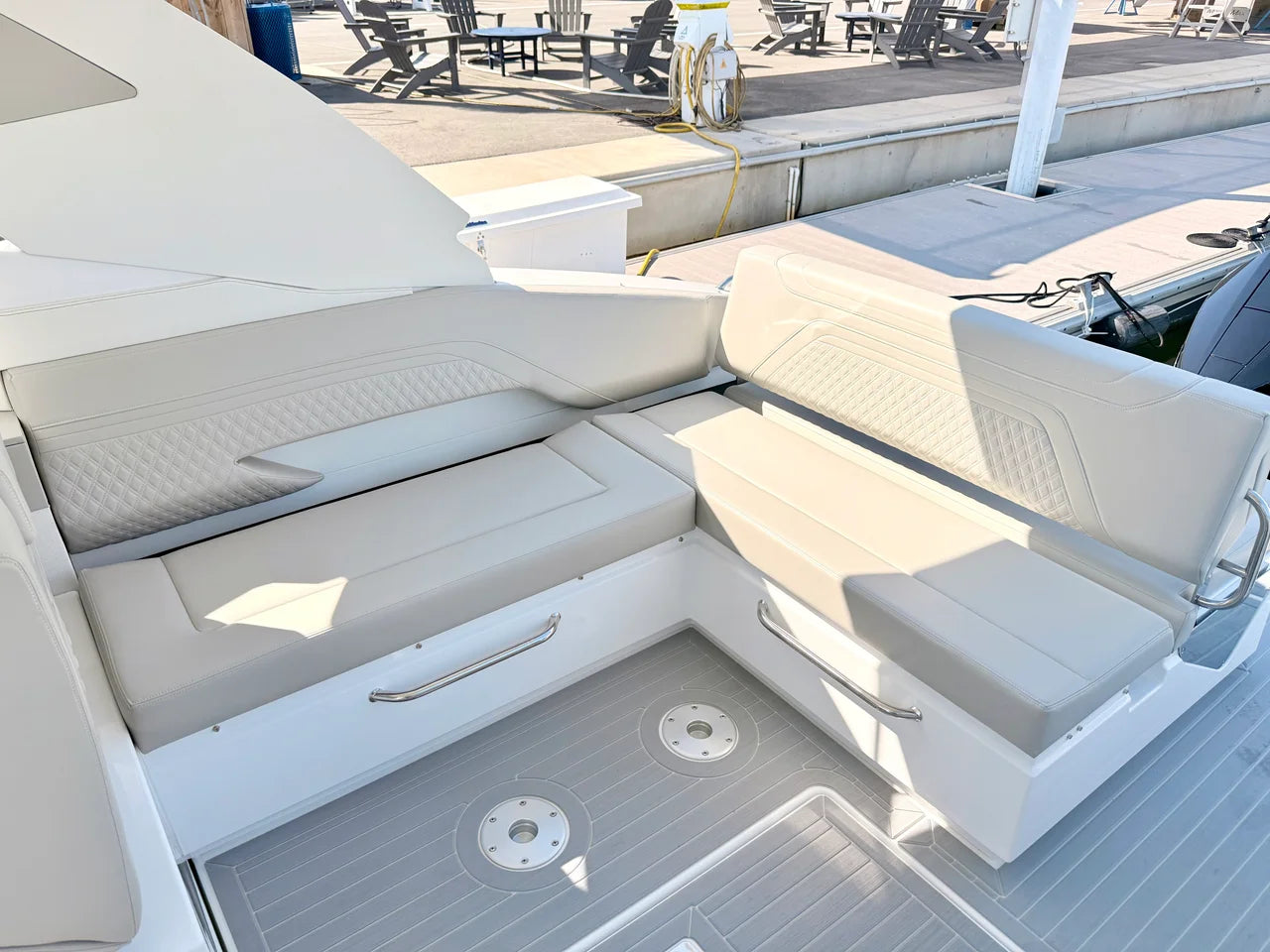 2026 Cruisers Yachts 34 GLS Outboard 34.0 feet, St Petersburg, FL #47