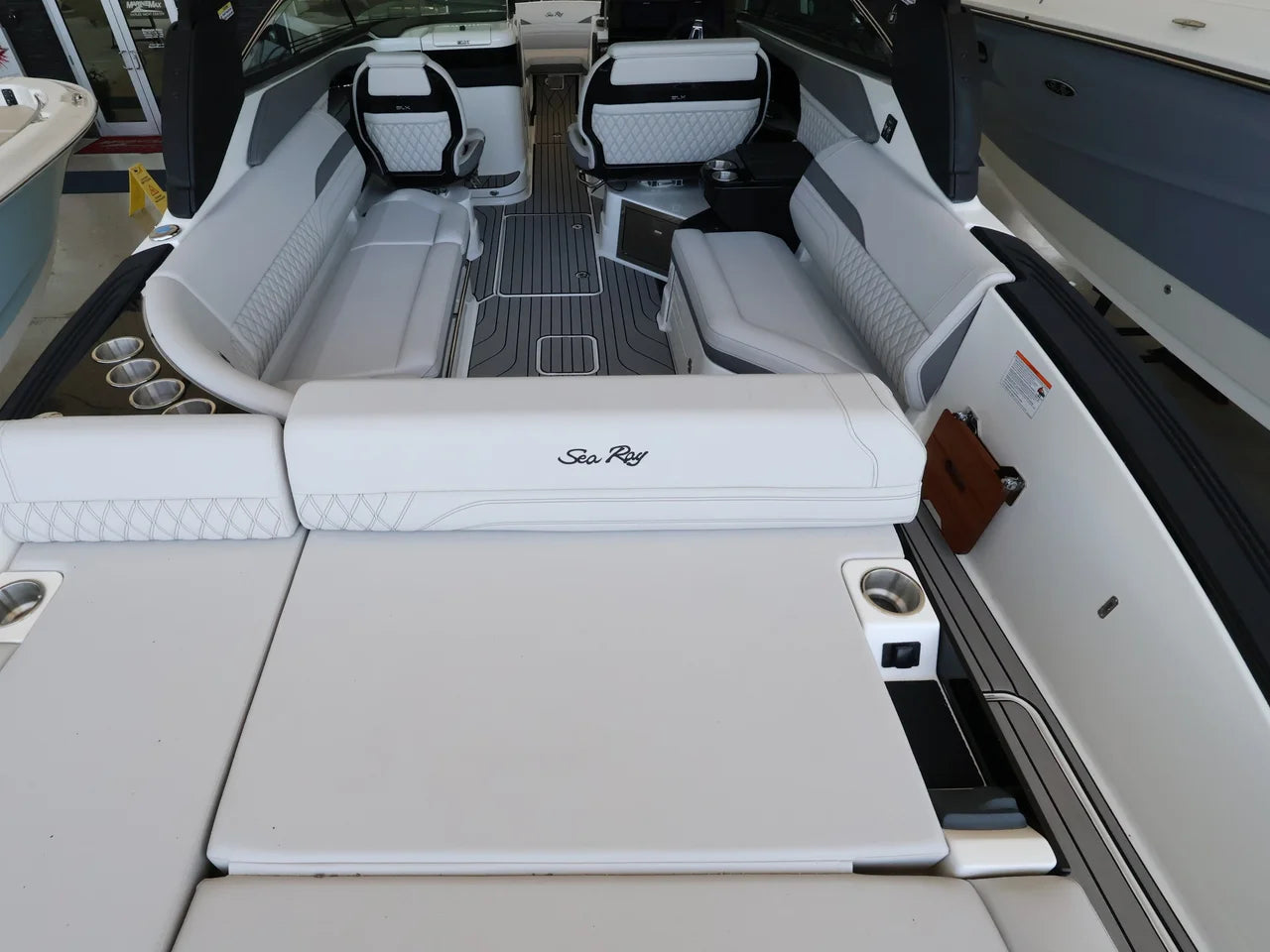 2026 Sea Ray SLX 280 Outboard 28.0 feet, Naples, Florida #8