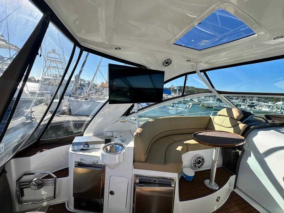 2014 Cruisers Yachts 380 EXPRESS 38.0 feet, Danvers, Massachusetts #8