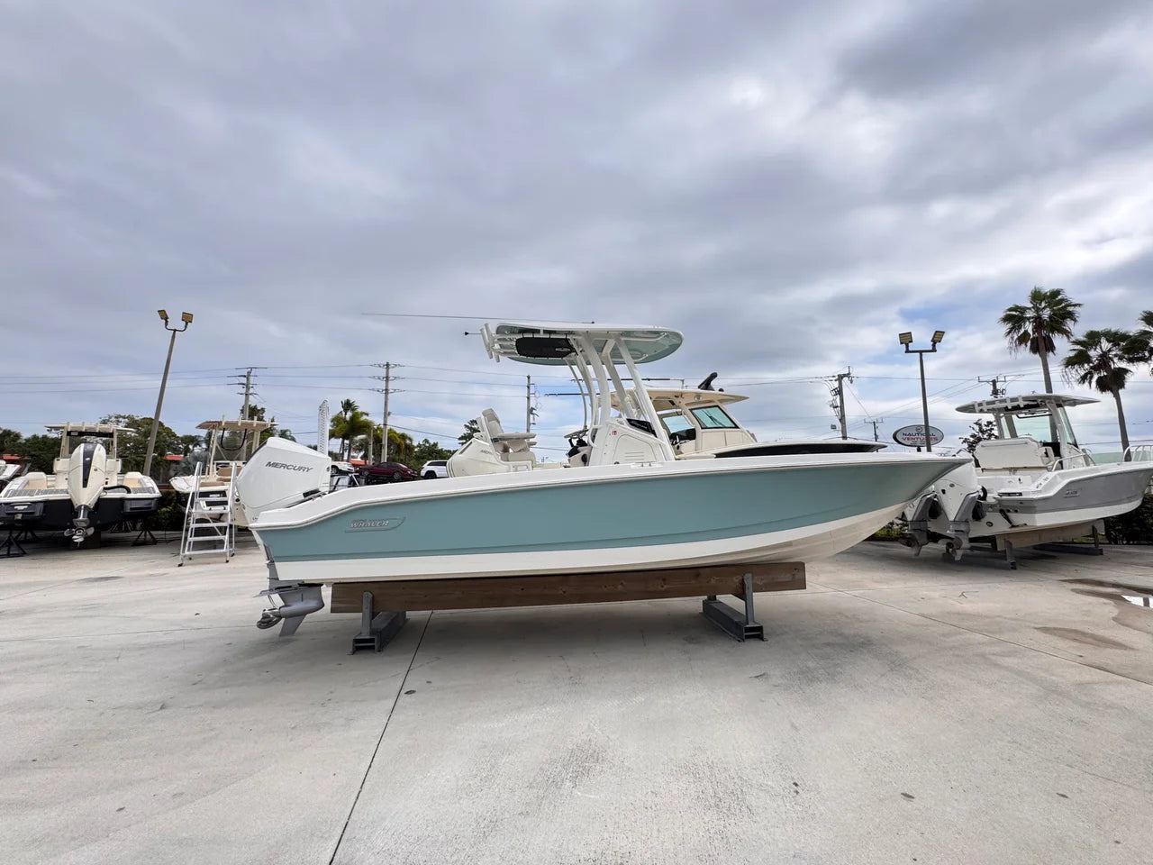 2026 Boston Whaler 250 Dauntless 25.0 feet, Stuart, Florida #9