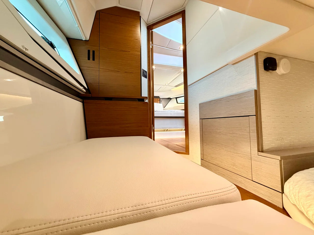 2022 Tiara Yachts 43 LE 43.0 feet, Jupiter, Florida #38