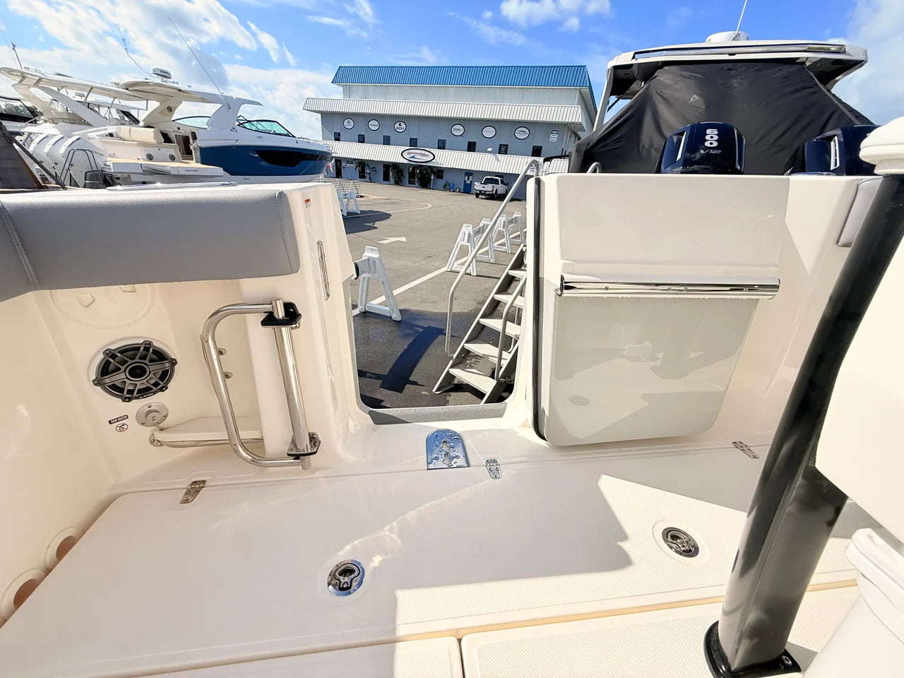 2026 Boston Whaler 280 Outrage 28.0 feet, St Petersburg, FL #31