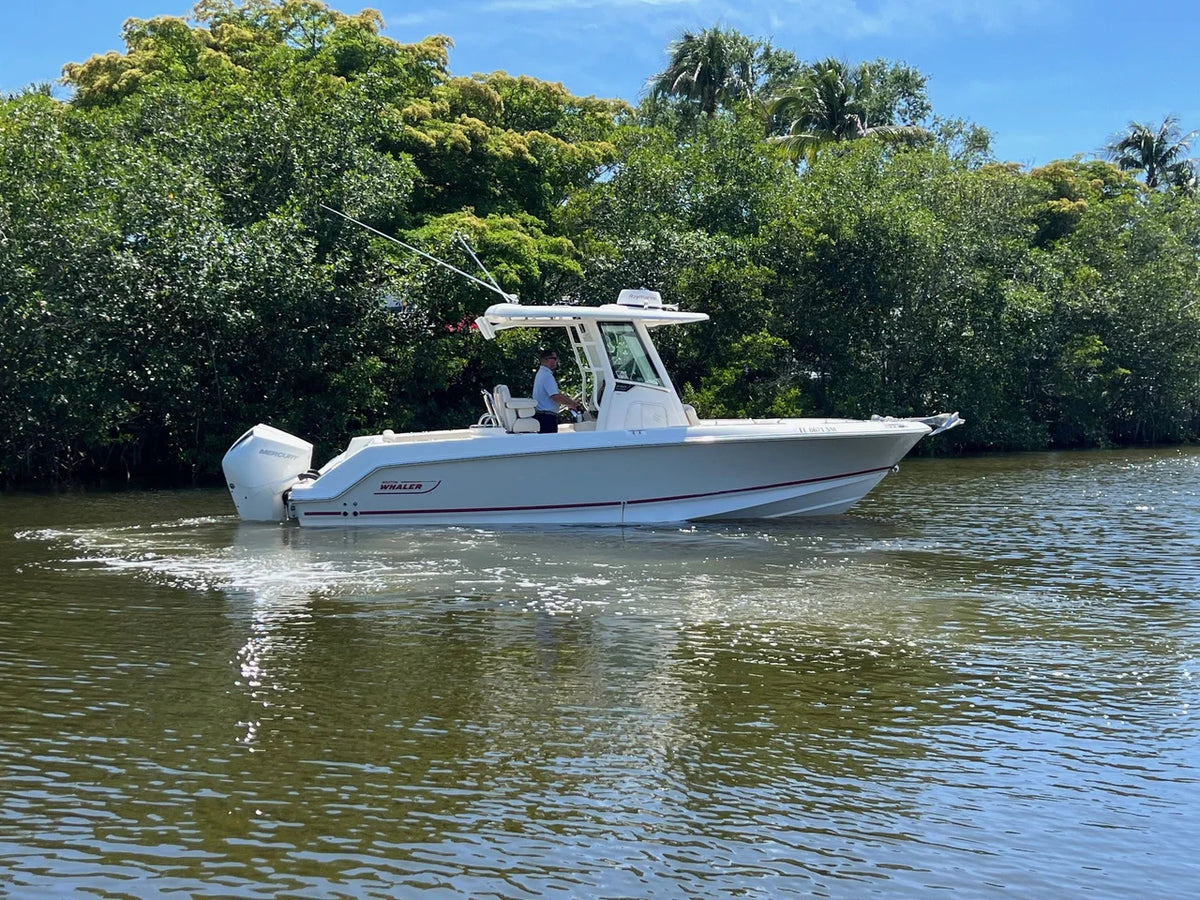 2019 Boston Whaler 250 OUTRAGE 25.0 feet, Naples, Florida #6