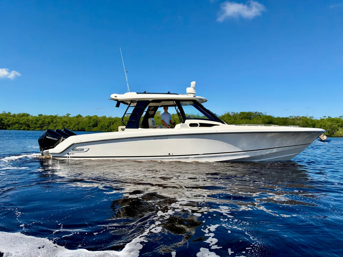 2023 Boston Whaler 350 REALM 35.0 feet, Fort Myers, FL #1