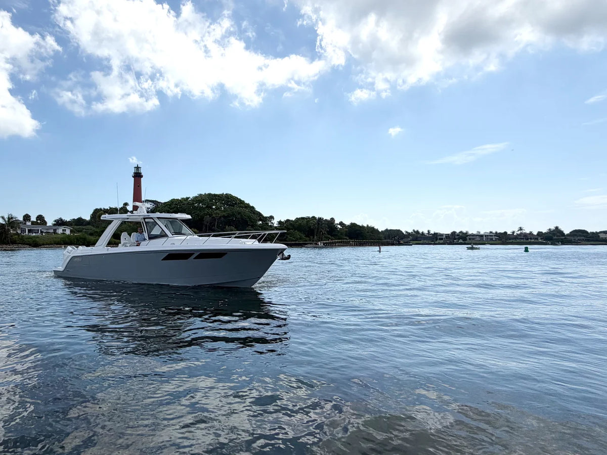 2026 Intrepid 35 VALOR 37.0 feet, Jupiter, Florida #3