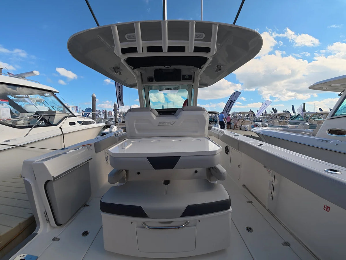 2027 Boston Whaler 330 Outrage 33.0 feet, Ocean View, NJ #5
