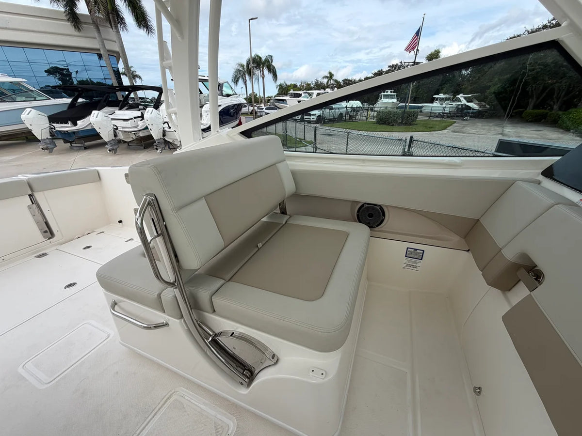 2027 Boston Whaler 280 Vantage 28.0 feet, Stuart, Florida #38
