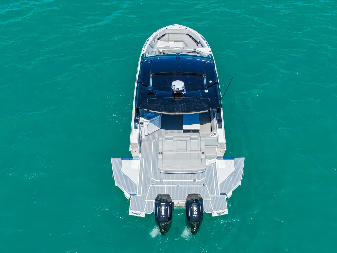2026 Cruisers Yachts 42 GLS Outboard 42.0 feet, Sarasota, FL #70