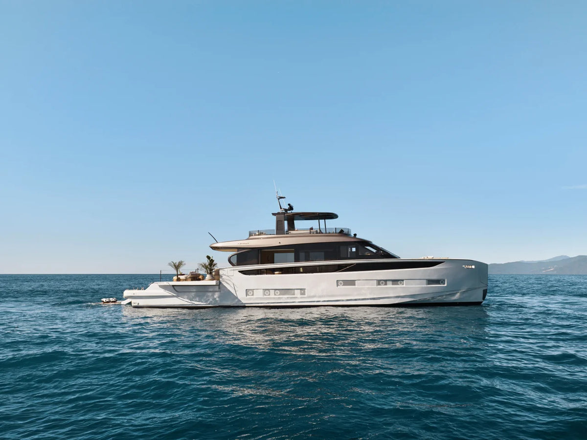 2027 Azimut Seadeck 9 84.0 feet, Inuvik, Northwest Territories #4