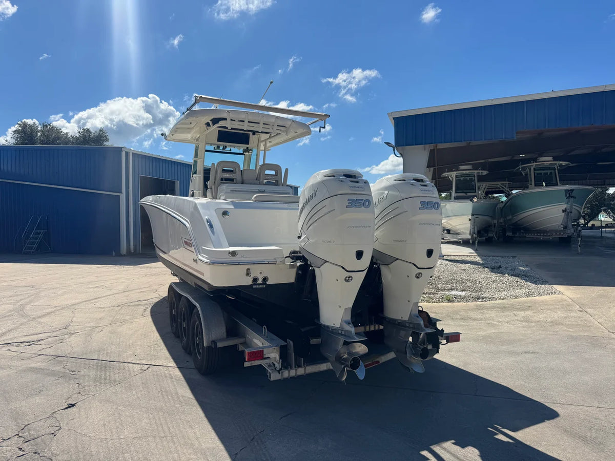2017 Boston Whaler 33 OR 33.0 feet, Cocoa, Florida #4