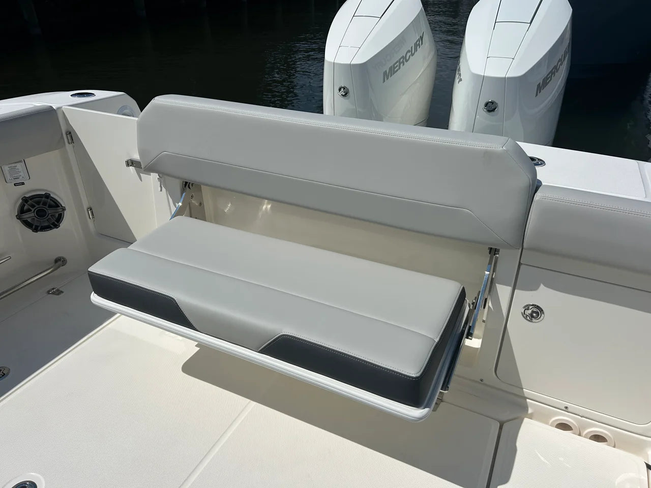 2026 Boston Whaler 330 Outrage 33.0 feet, Pensacola, Florida #28