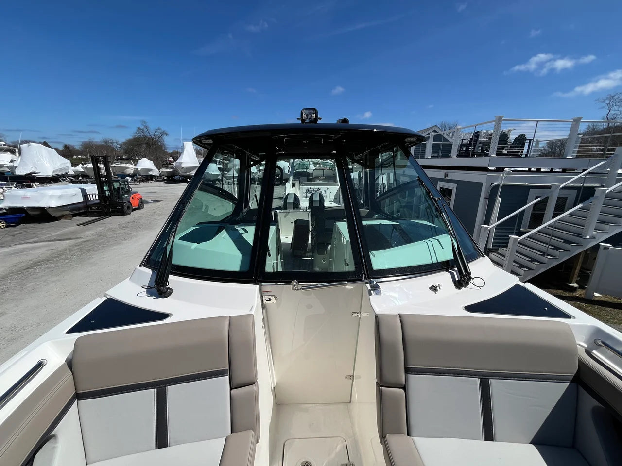 2026 Boston Whaler 330 Vantage 33.0 feet, Wakefield, RI #34