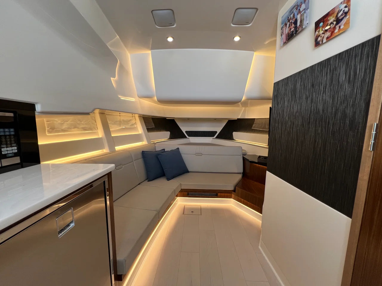 2023 Sea Ray 370 SUNDANCER OB 37.0 feet, Huntington, NY #64