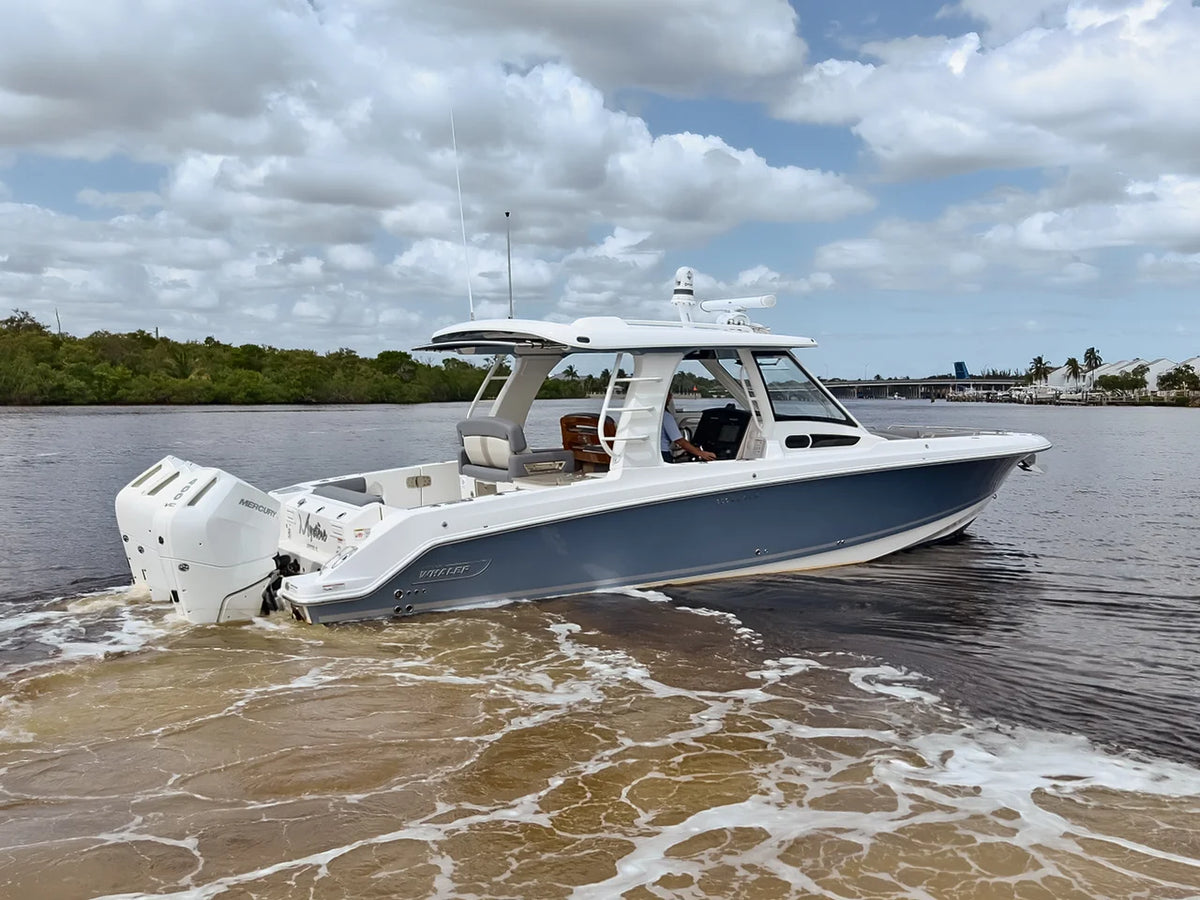 2025 Boston Whaler 350 REALM 35.0 feet, Stuart, Florida #5