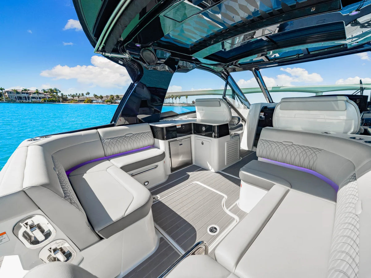 2026 Sea Ray Sundancer 370 Outboard 37.0 feet, Sarasota, FL #58