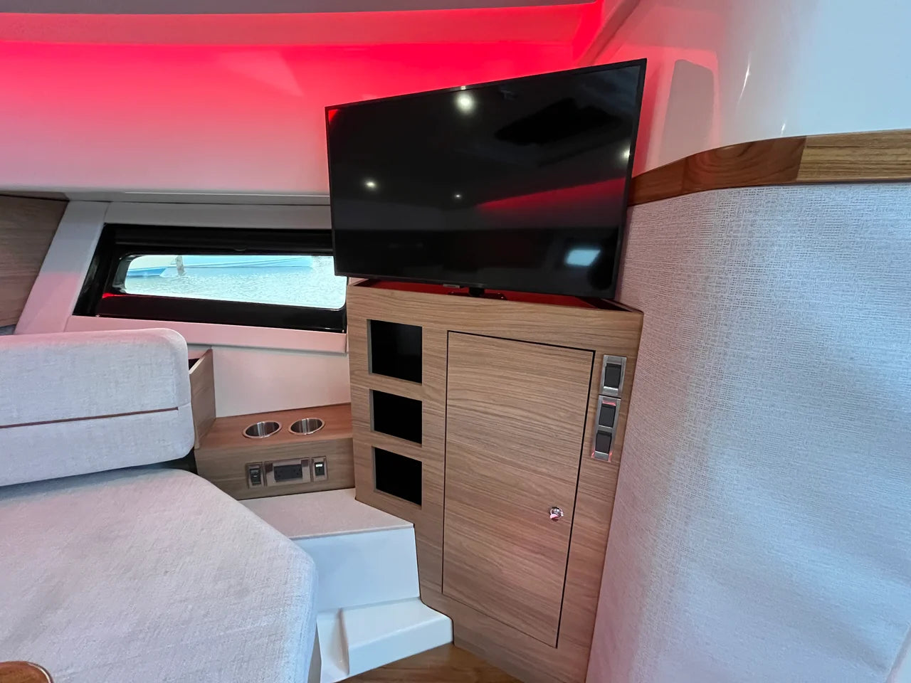 2026 Boston Whaler 365 Conquest 36.0 feet, Norwalk, Connecticut #39