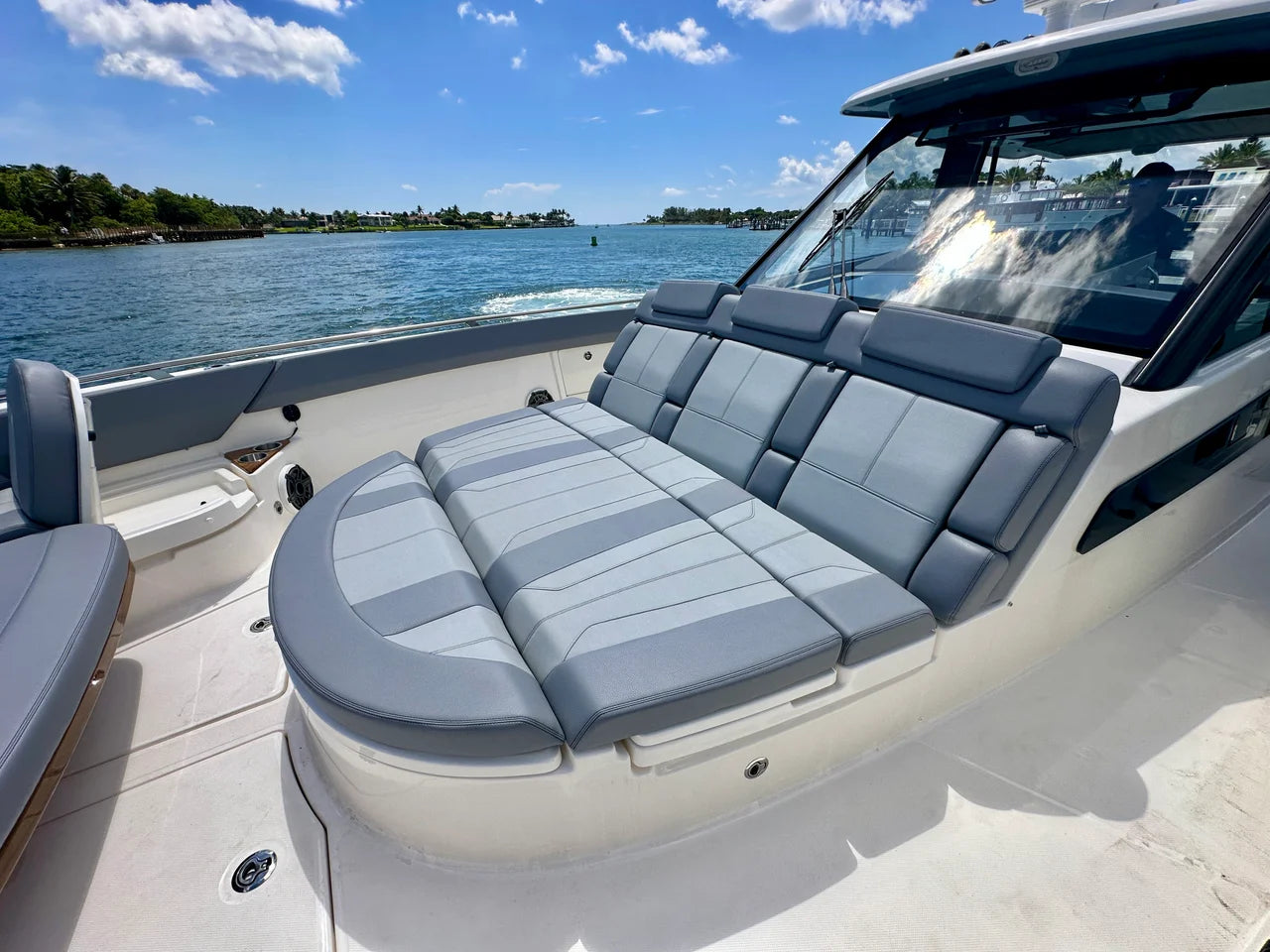 2026 Boston Whaler 420 Outrage 42.0 feet, Jupiter, Florida #20
