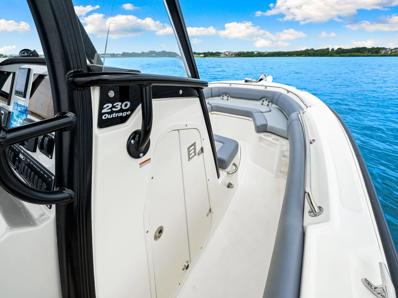 2025 Boston Whaler 230 Outrage 23.0 feet, Clearwater, Florida #56